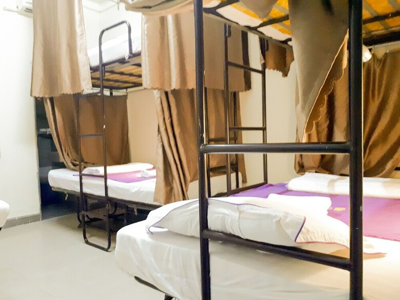 Hostal Backpack Abode Hostel