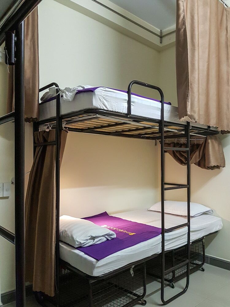 Hostal Backpack Abode Hostel