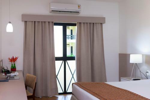 Flamboyant Hotel & Convention