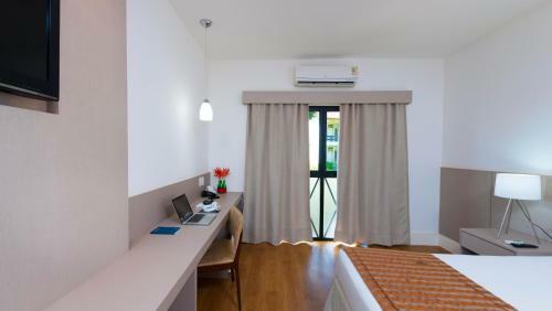 Flamboyant Hotel & Convention