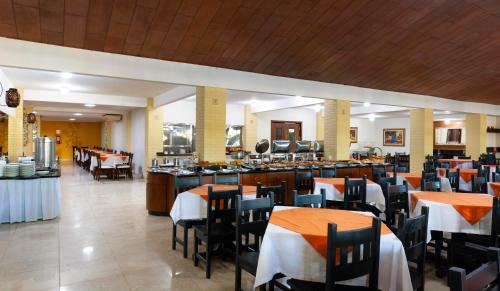 Flamboyant Hotel & Convention
