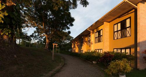 Flamboyant Hotel & Convention
