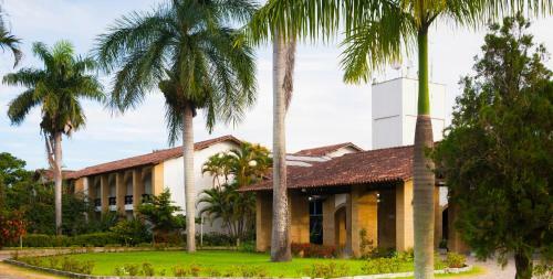 Flamboyant Hotel & Convention