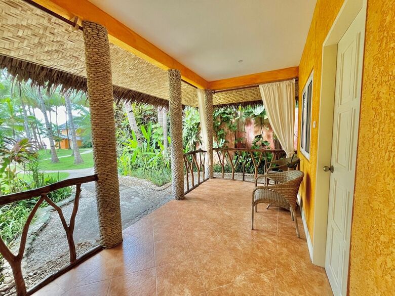 Hotel Coco Grove Beach Resort