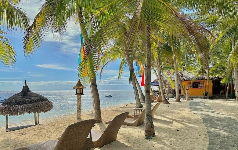 Hotel Coco Grove Beach Resort