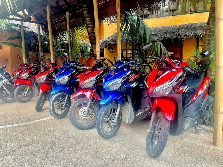 Hotel Coco Grove Beach Resort