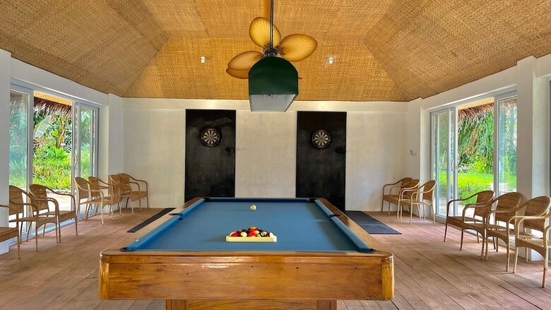 Hotel Coco Grove Beach Resort