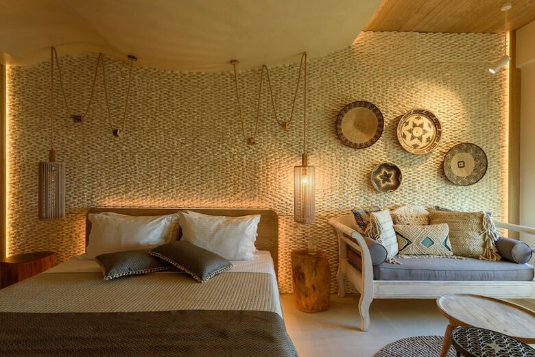 Bed & Breakfast Divelia East