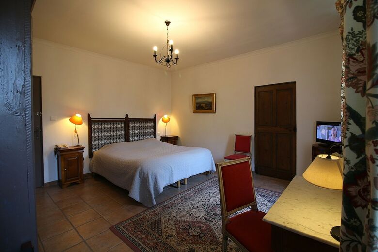 Hotel La Bastide Du Vebron