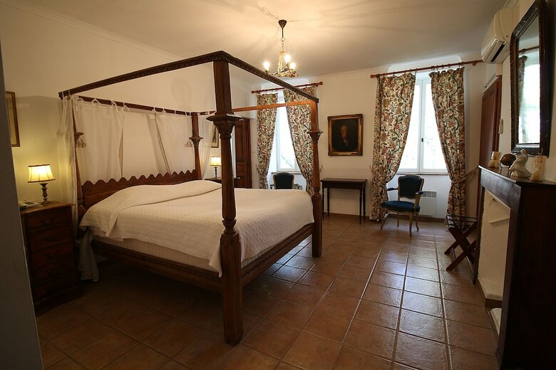 Hotel La Bastide Du Vebron