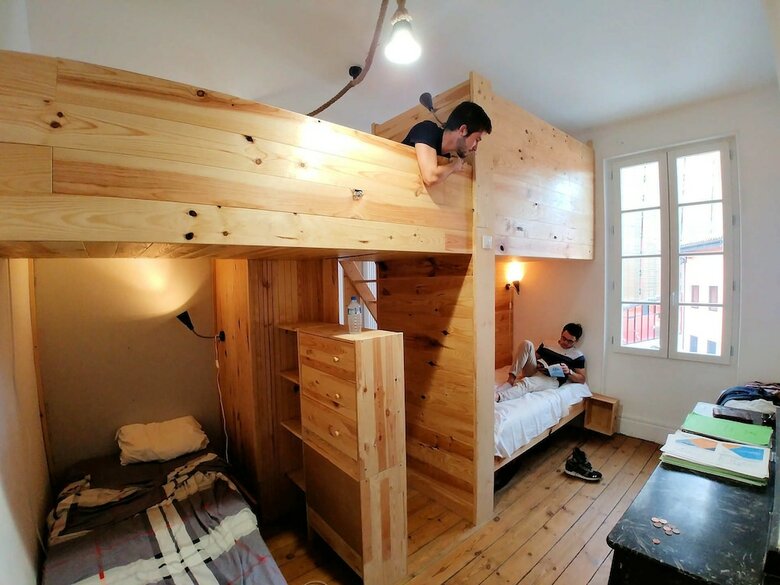 Hostal Hostel Les Cord�es Li�es