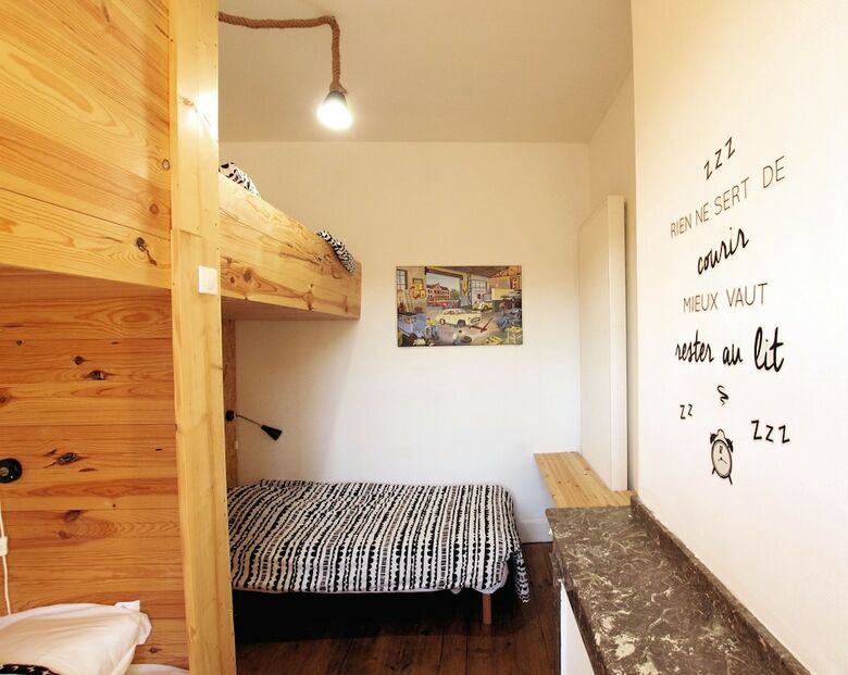 Hostal Hostel Les Cord�es Li�es