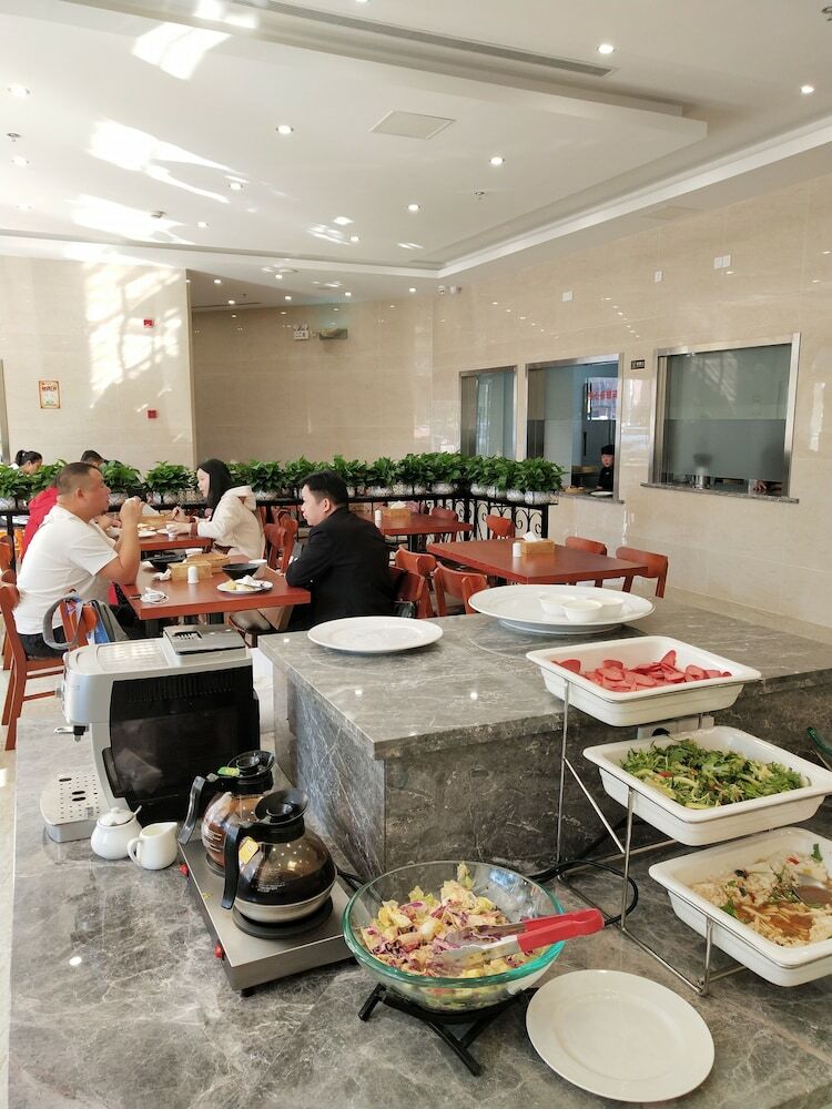 Shanghai Future Shangju Hotel