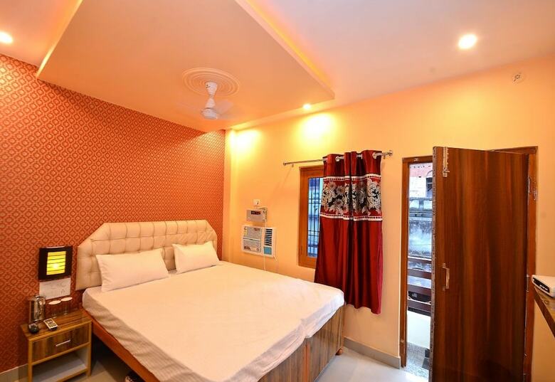 Hotel Walkin Shiva P Guest House