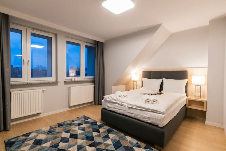Q17 Apartments