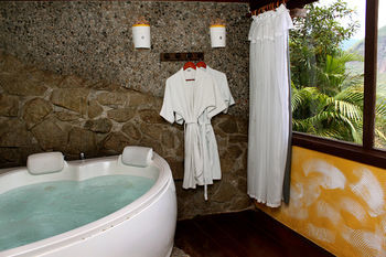 Hostal Pousada Le Siramat
