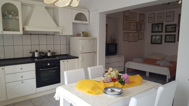 Apartamentos Top Spot Guesthouse - Adults Only
