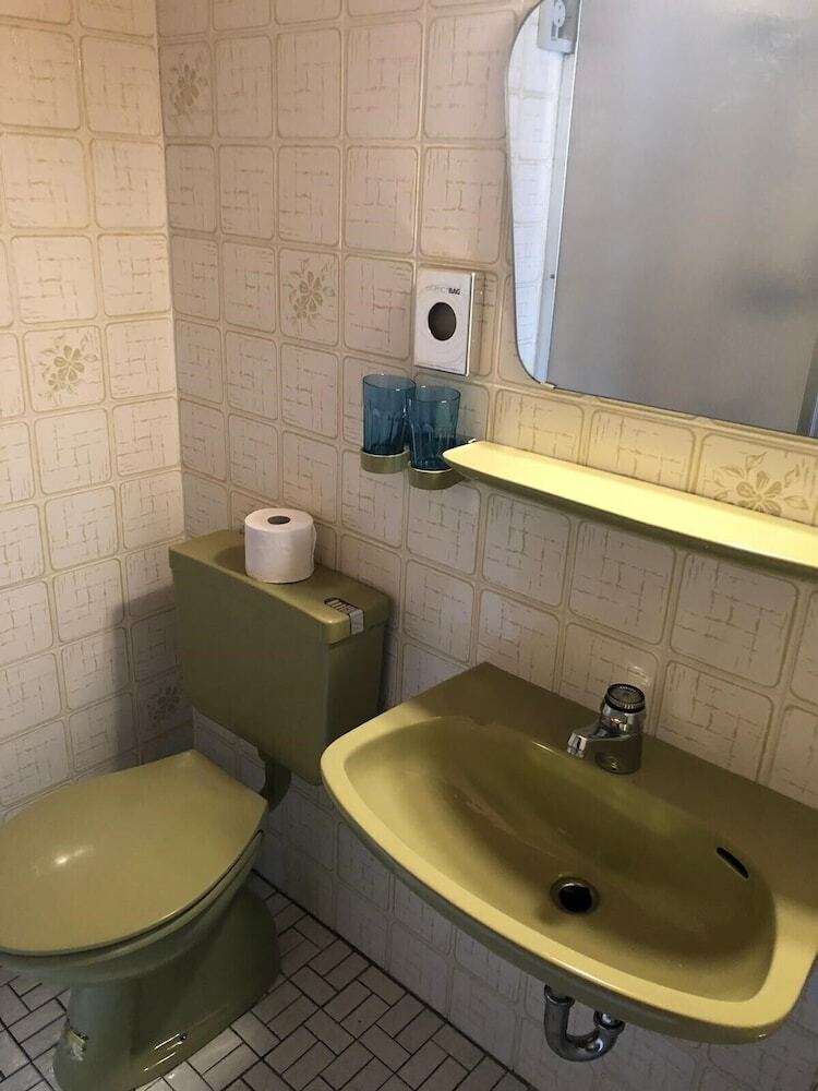 Hostal Sporthostel R�ssle