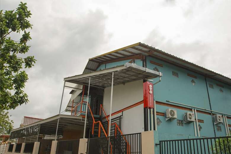 Hostal Oyo 189 AA Residence Syariah