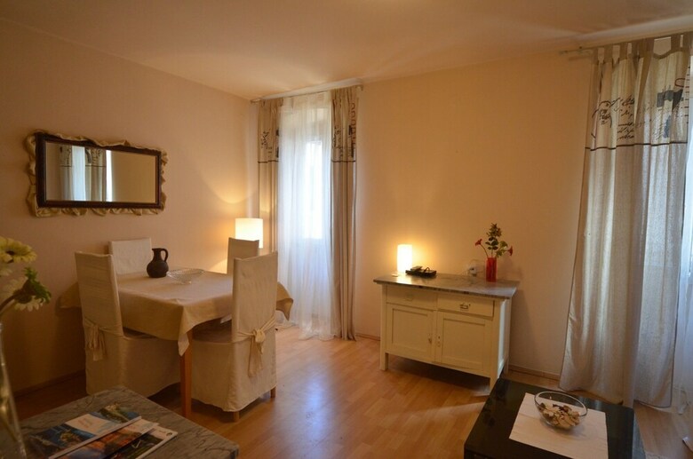 Old Town ?valba Apartments