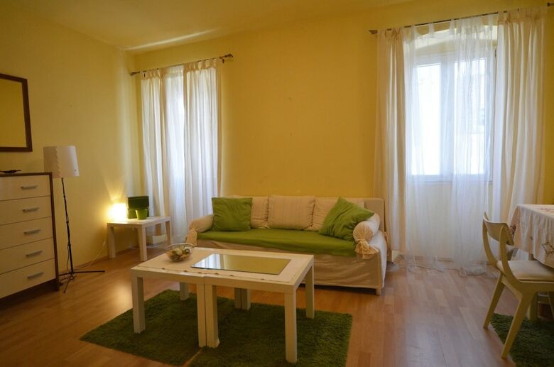 Old Town ?valba Apartments