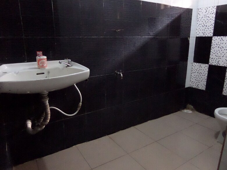 Metro Hotel Ajeigbe