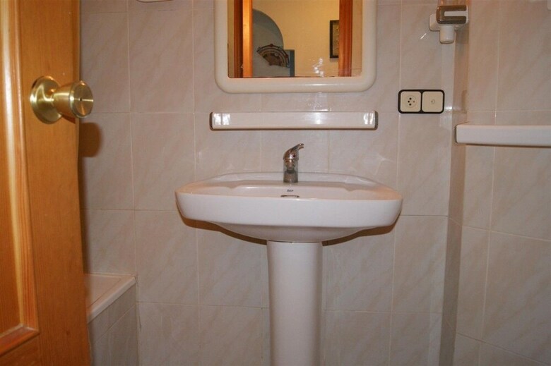 Apartamentos Marineu Primera Linea Playa Cargador 2/4