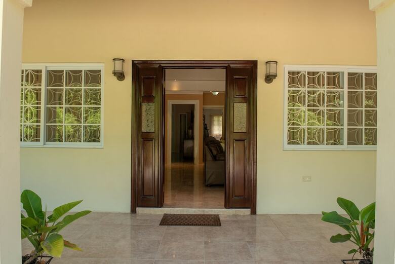 Tropical Escape Villa - 3 Bedroom