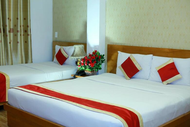Lucky Star Hotel