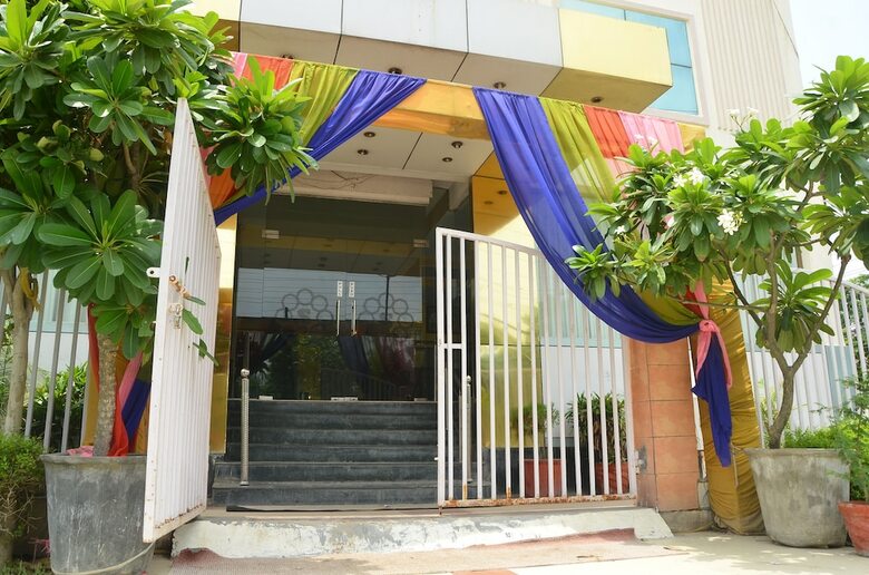 Hotel Samrat Kaushambi