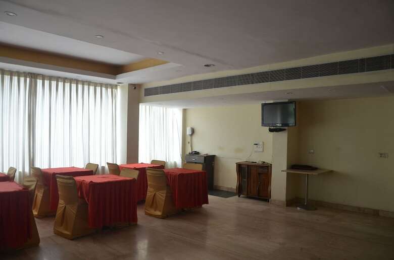 Hotel Samrat Kaushambi