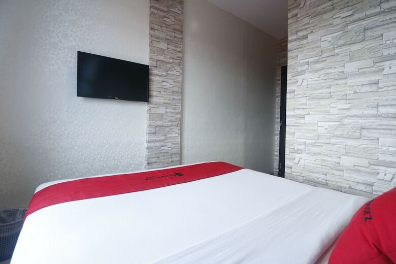 Hotel Reddoorz @ Batu Aji Batam