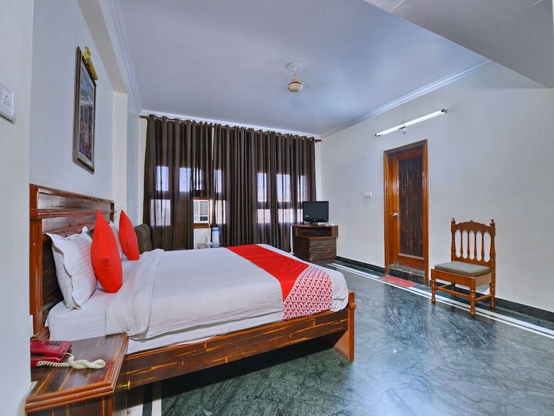 Hotel Oyo Flagship 1298 Kohinoor Sindhi Camp