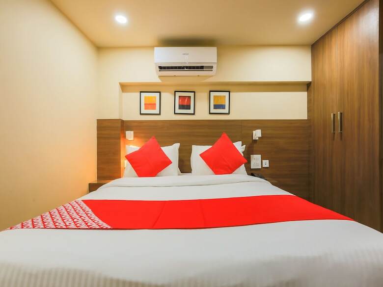 Oyo 18951 City Xpress Hotel Rooms