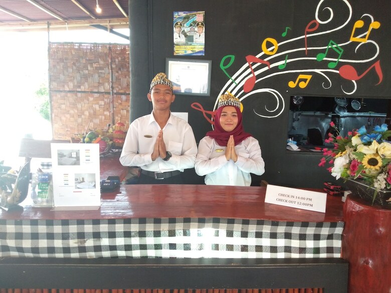 Bed & Breakfast Madu Tiga Beach & Resort
