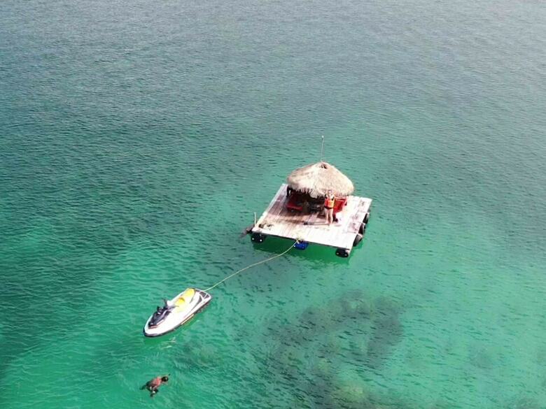Bed & Breakfast Madu Tiga Beach & Resort