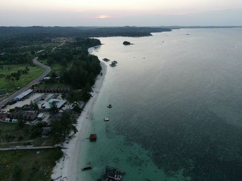Bed & Breakfast Madu Tiga Beach & Resort