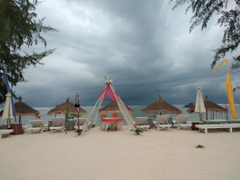 Bed & Breakfast Madu Tiga Beach & Resort