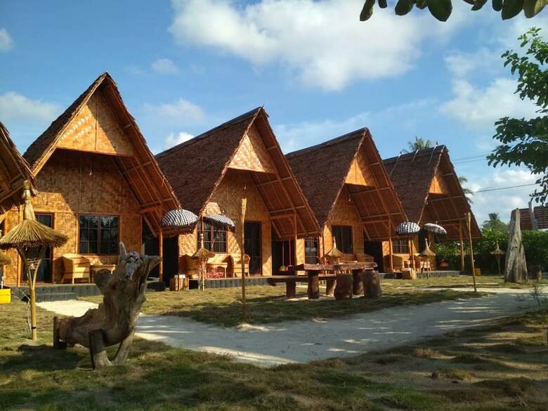 Bed & Breakfast Madu Tiga Beach & Resort