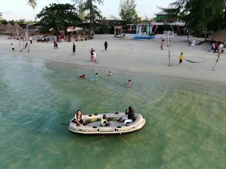 Bed & Breakfast Madu Tiga Beach & Resort