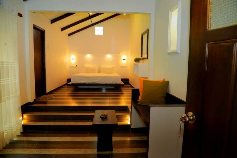 Hotel Midigama Holiday Inn