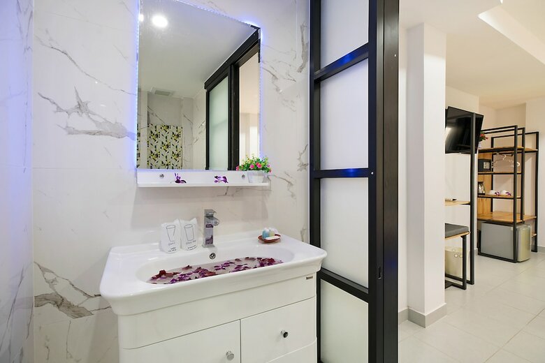 Colorize Boutique Hotel