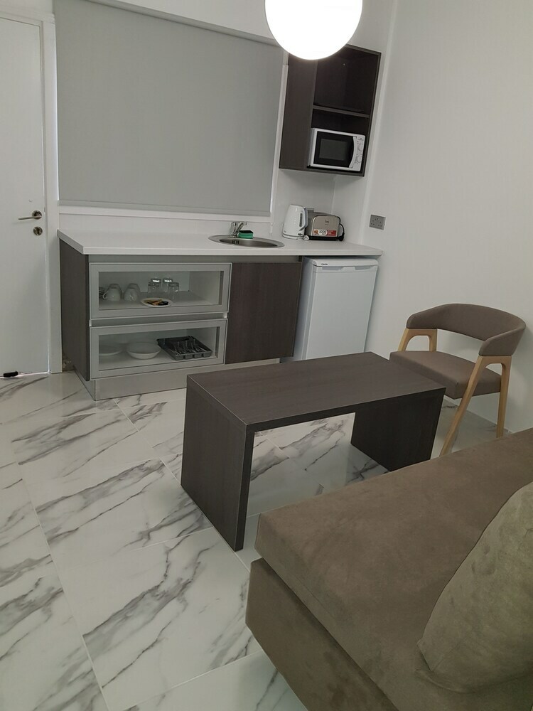 Hotel Les Palmiers Petrou Apartments