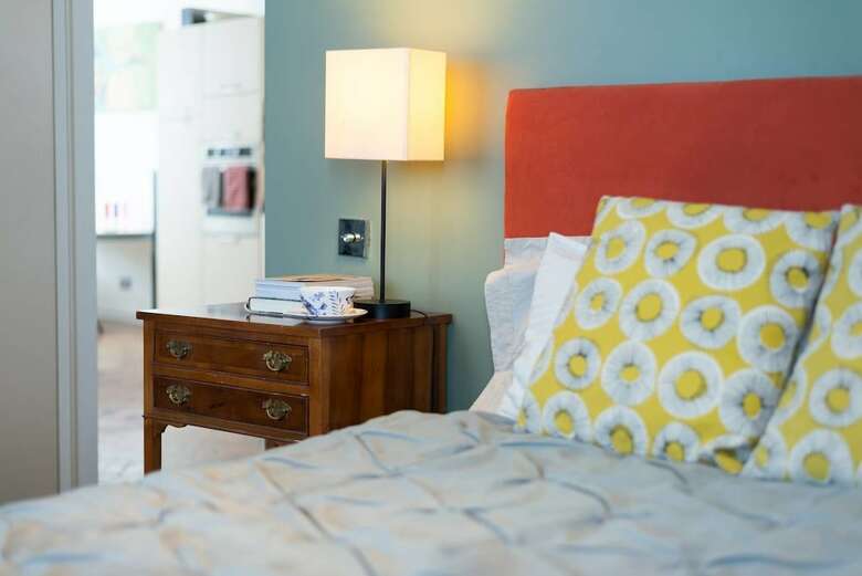 Catching Unique 1 Bedroom Apartment
