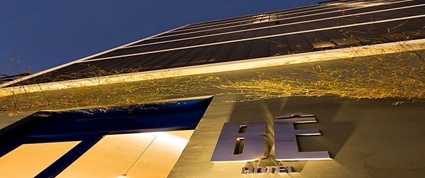 Hotel B�