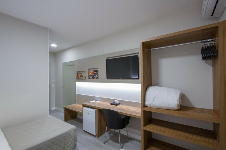 Hotel Le Canard Joinville
