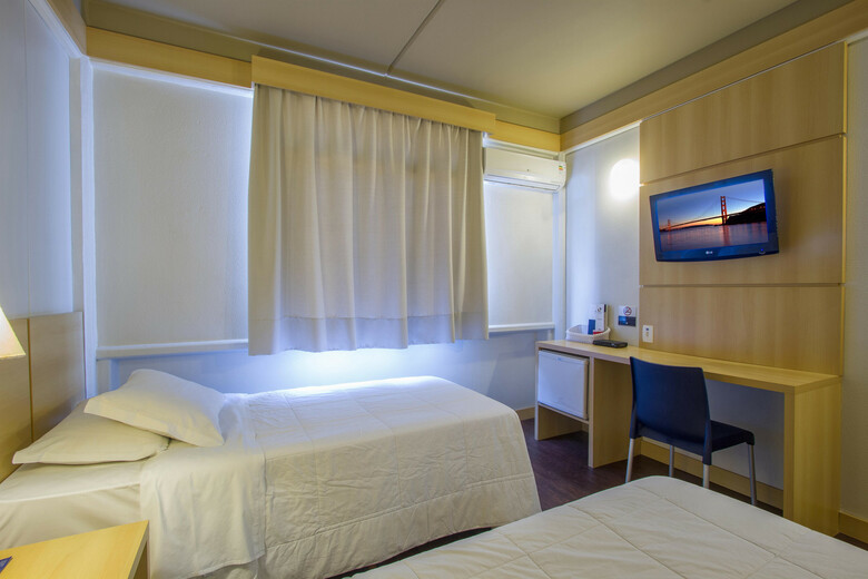 Hotel Le Canard Joinville