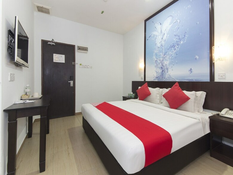 Oyo 498 D&f Boutique Hotel Senawang