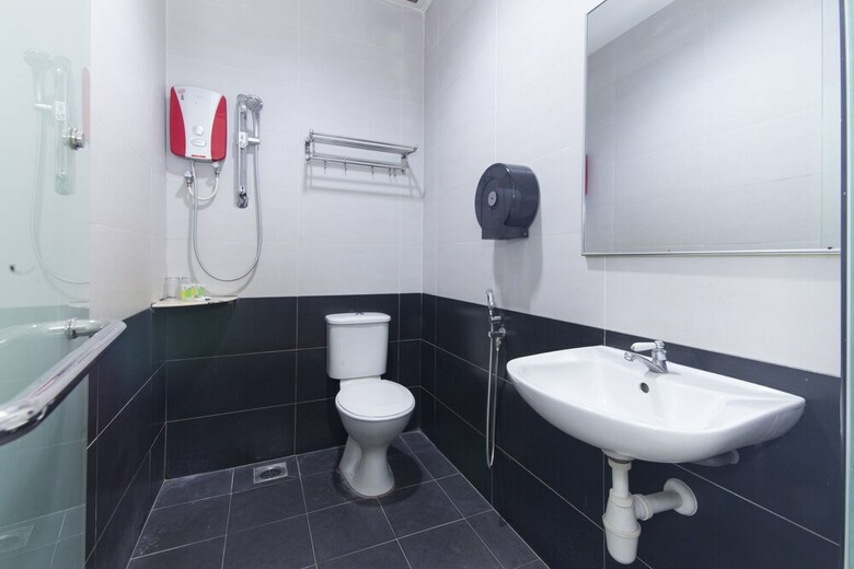 Oyo 498 D&f Boutique Hotel Senawang