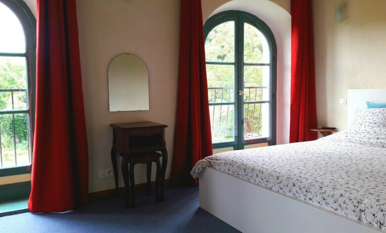 Domaine Lou Castet B&B